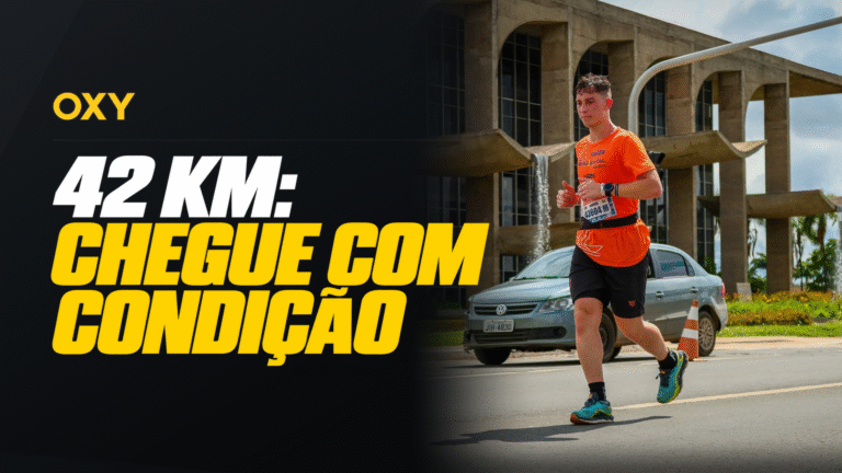 Gabriel Fenato correndo em prova de rua, ilustrando o planejamento da maratona.